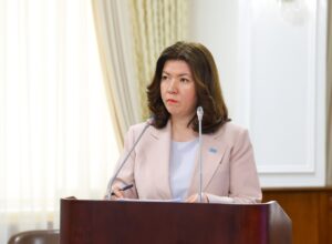 Пересмотр содержания учебных программ, новые учебники и курс «Закон и порядок»: в Казахстане обозначили приоритеты развития школьного образования в свете принятия новой Конституции